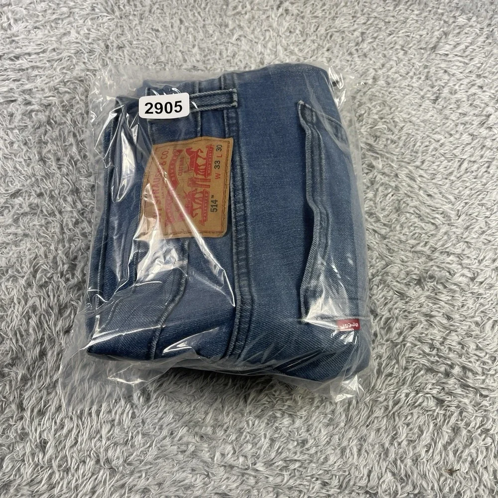 Levis 514 Mens 33x 30 Medium Wash Distressed Denim Straight Leg Jeans